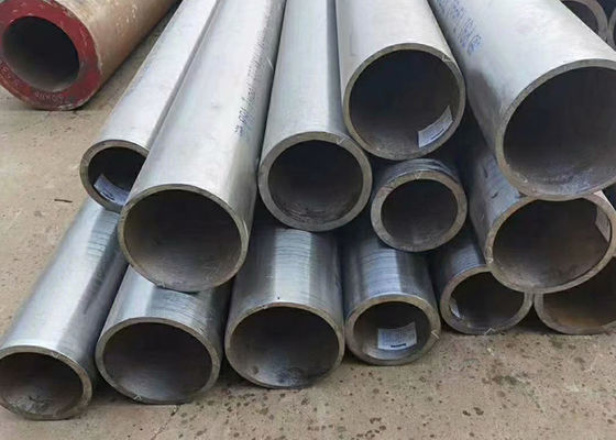 Black Beveled Ends Carbon Steel Seamless Pipe, ASTM A333 Grade 6 Pipe